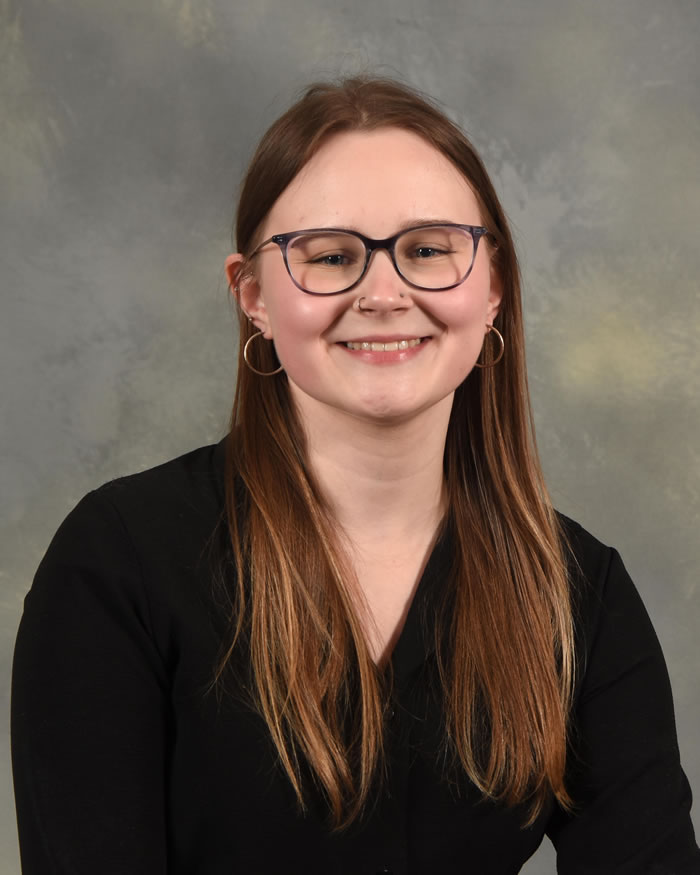 Karolina Siemek - Office Administrator